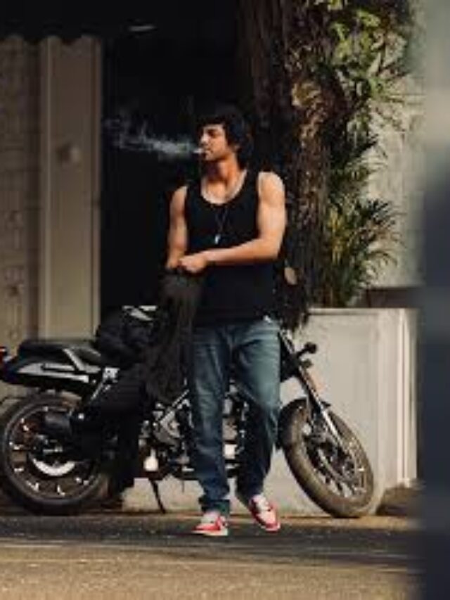 बॉक्स ऑफिस पर फिल्म के साथ सुपरहिट हुई ‘सैय्यारा’ बाइक

https://www.pratahkal.com/encyc/2025/7/26/saiyyara-bike-became-superhit-along-with-the-film-at-the-box-office-know-which-is-the-crush-bike-of-the-youth.html